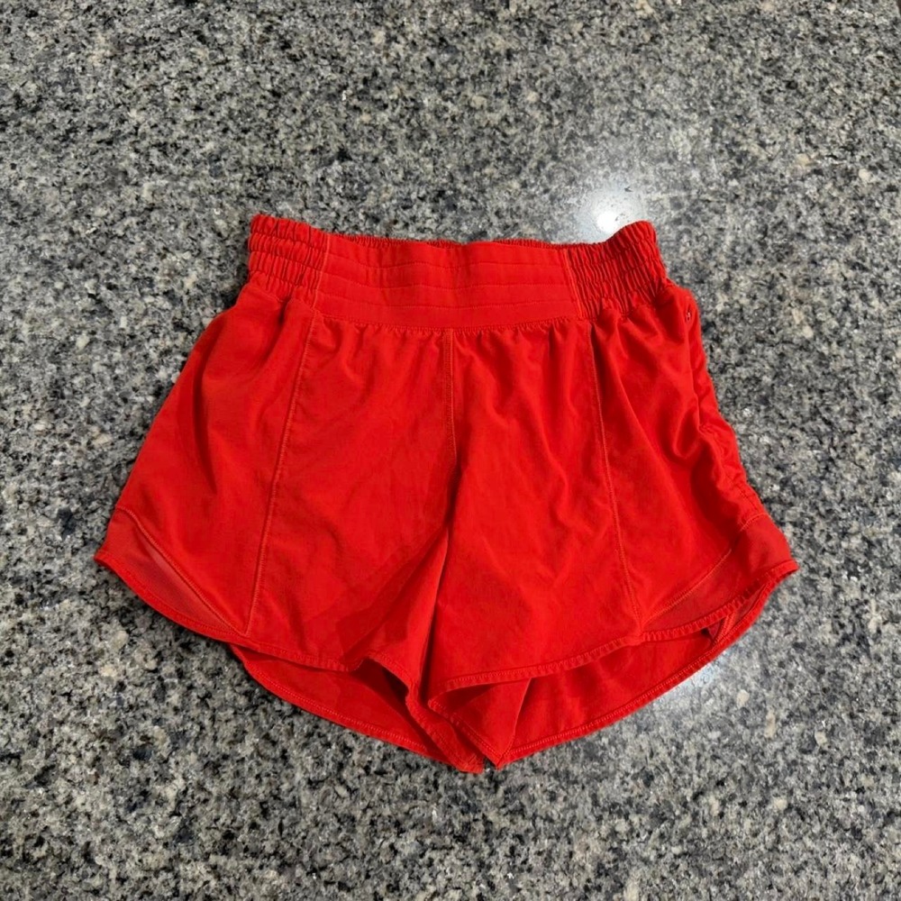 Lululemon hotty hot high rise shorts 4"